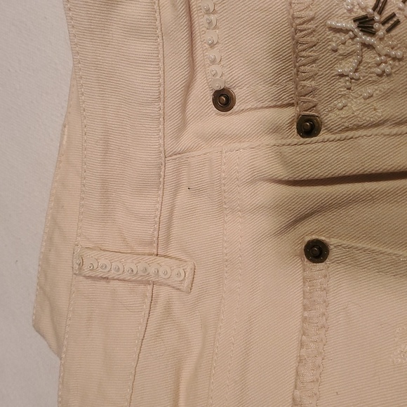 Peter Nygard Womens Luxe Cream Denim Embroidered Sz 10 x 25 Cropped Jeans - Picture 5 of 11